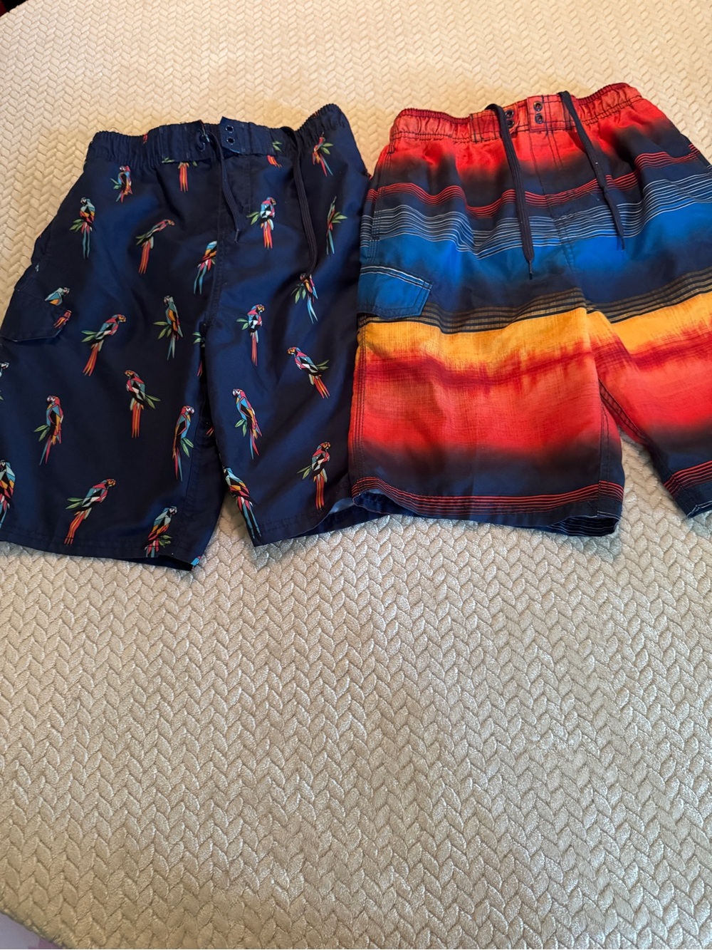 Kanu‎ Surf Boys Navy Parrot & Sunset Stripe Swim Trunks Size 14/16